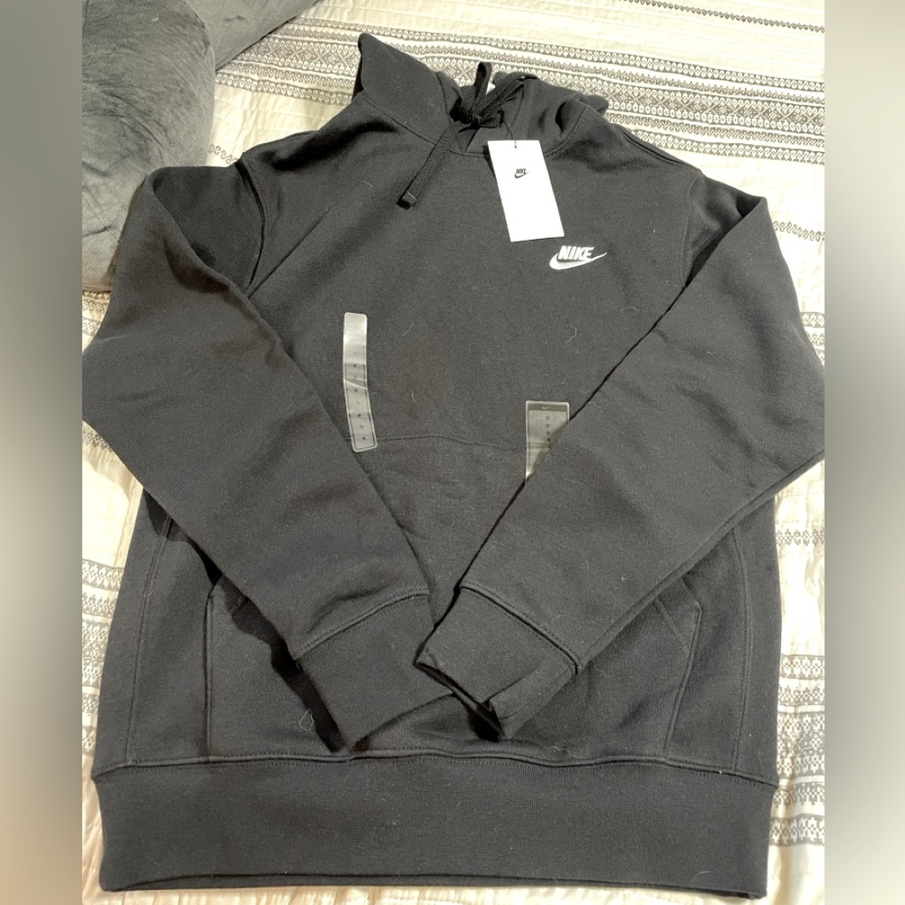 BNWT Men’s Nike Hoodie